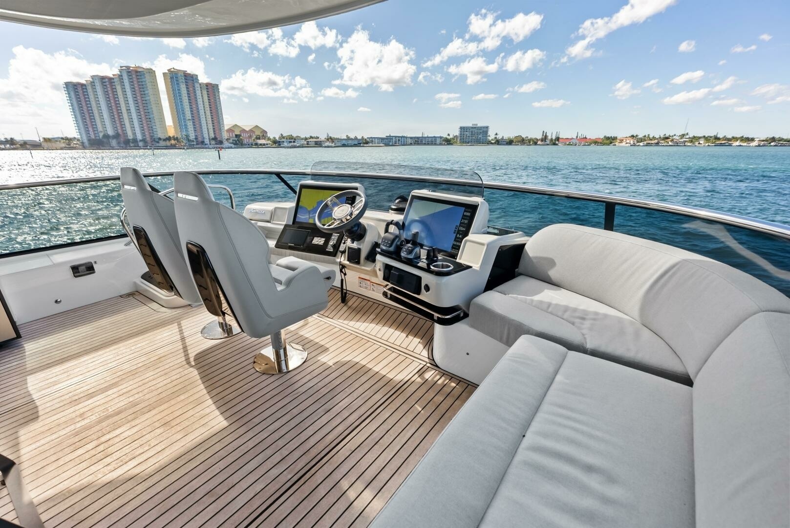 Absolute-75 Navetta 2025-Fantasy Girl Palm Beach-Florida-United States-6294919 | Thumbnail