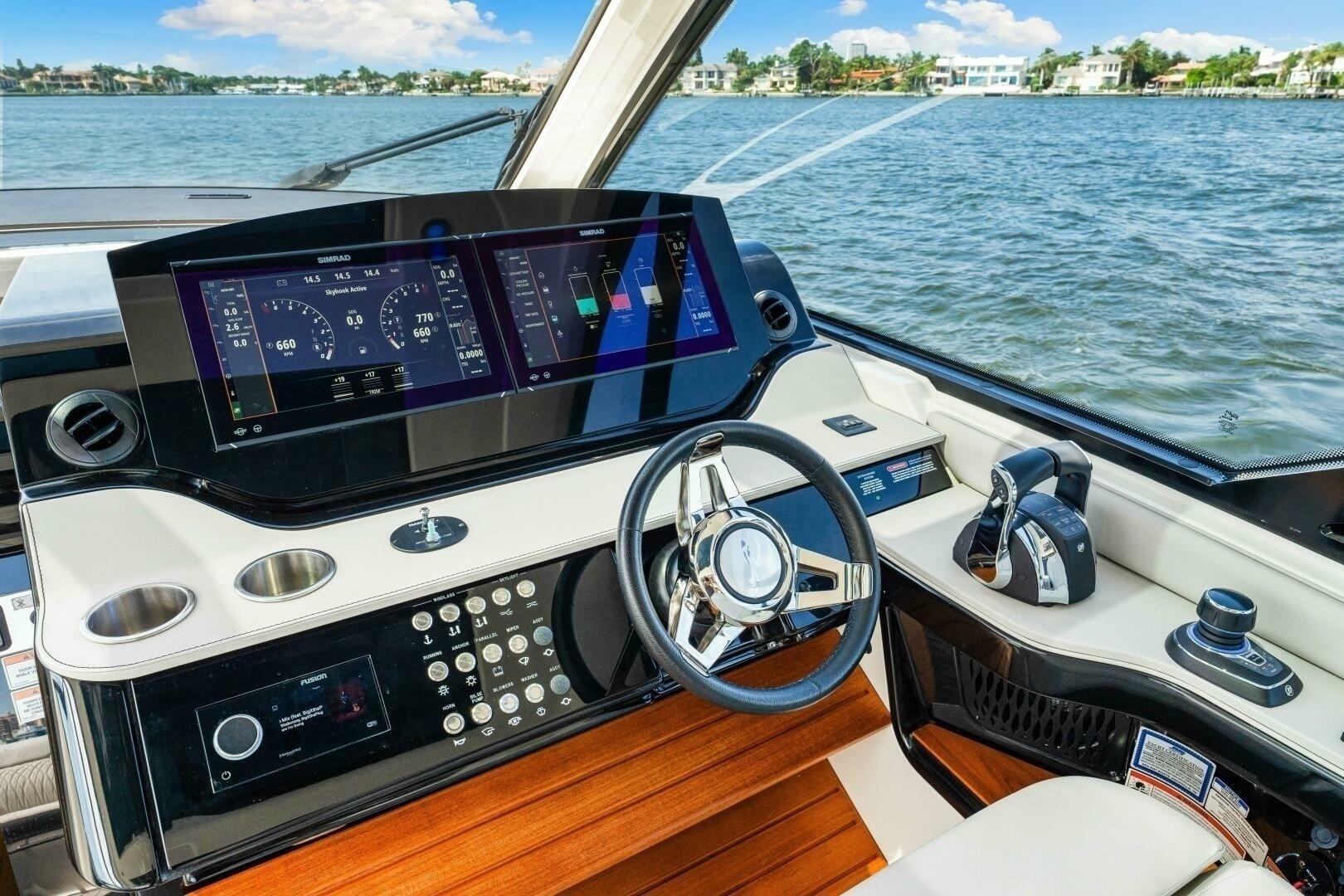 Sea Ray-370 Sundancer 2022-Golden Ticket Sarasota-Florida-United States-2022 Sea Ray 370 Sundancer-6287879 | Thumbnail