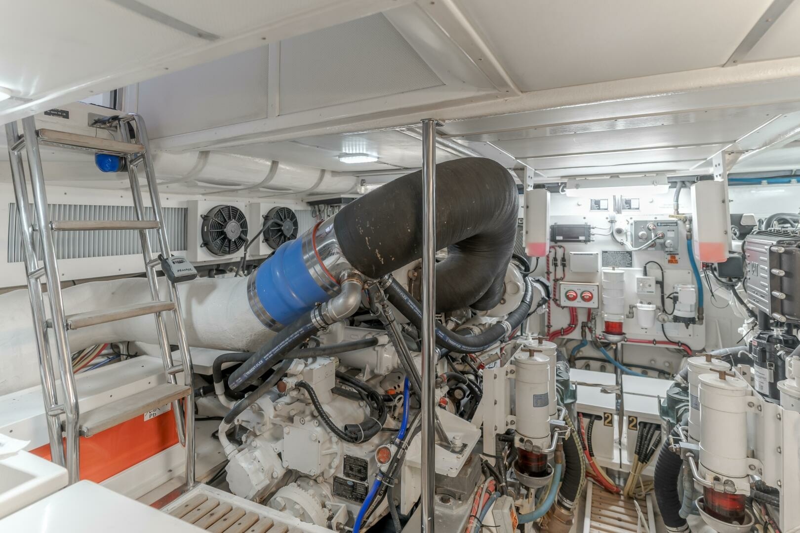 Grand Banks-59 Aleutian RP 2008-TINTAGEL Long Beach-California-United States-Engine Room with Twin Engines-6921137 | Thumbnail