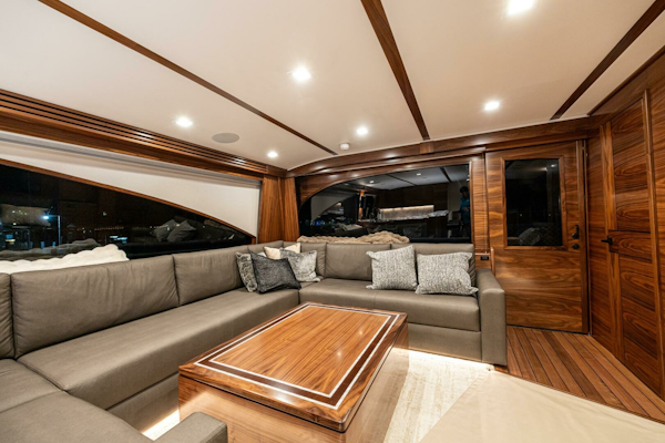 Viking-82 Convertible 2025-Boujie QUEPOS-Costa Rica-2025 82 Viking Convertible Boujie Salon (2)-6811559