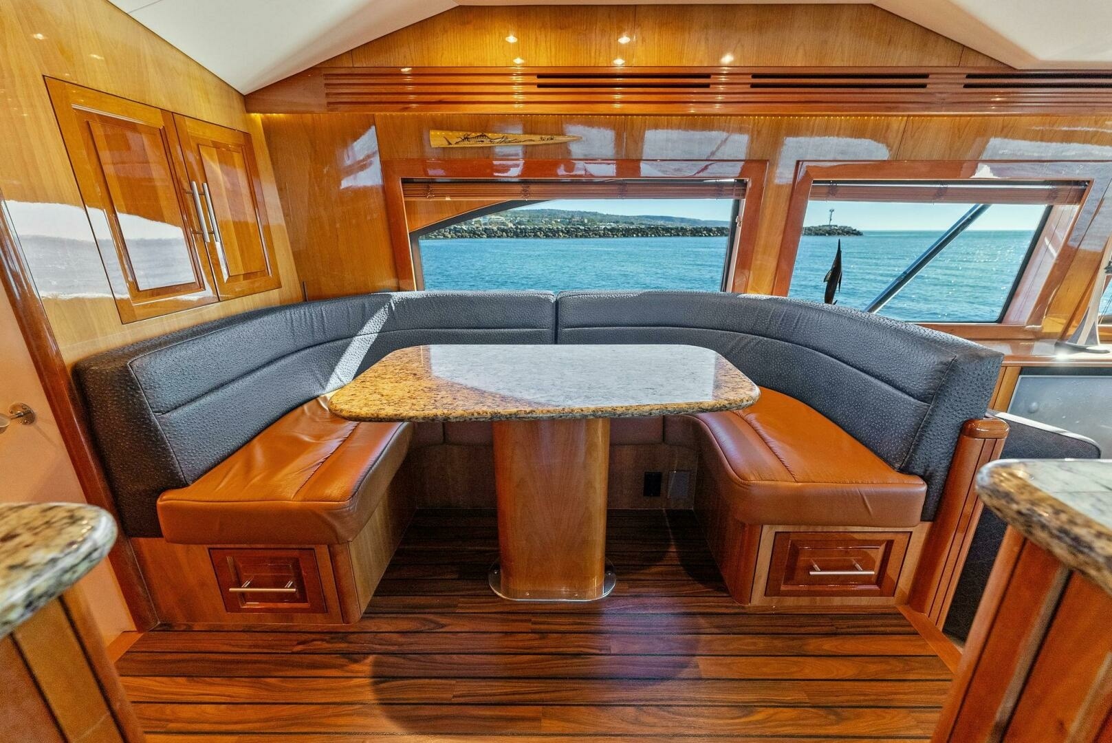 Hatteras-64 Convertible 2007-CHUPACABRA Long Beach-California-United States-2007 Hatteras 64C  CHUPACBRA-6274574 | Thumbnail