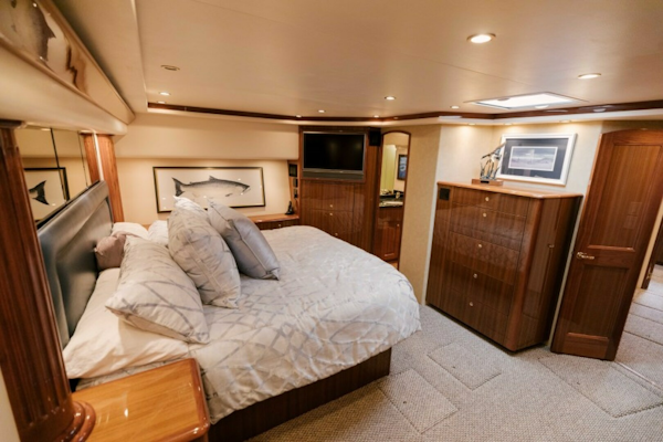 Viking-74 Enclosed Bridge 2006-KICKBACK Seattle-Washington-United States-2006 Viking 74 Convertible  KICKBACK-6169664