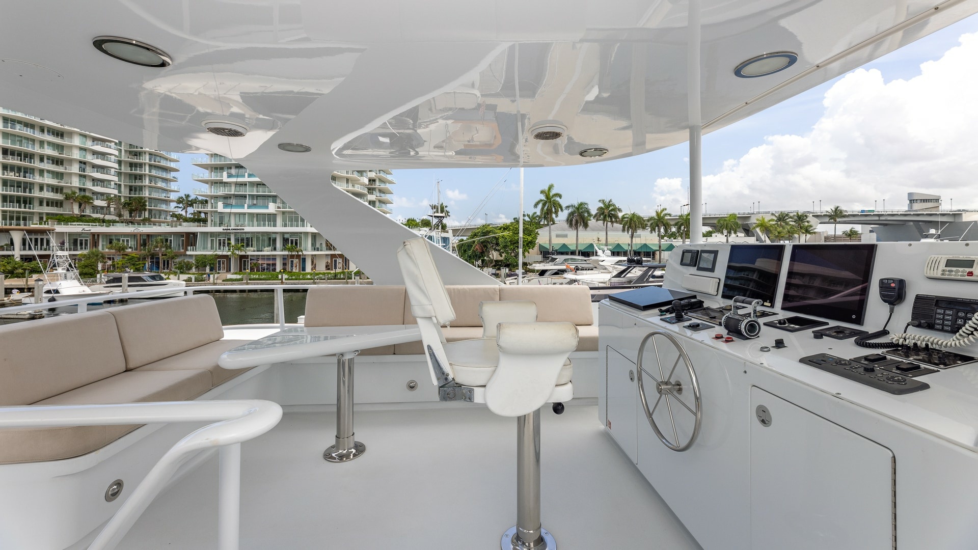 Trinity Yachts-144  1998-BAD COMPANY Fort Lauderdale-Florida-United States-1998 Trinity Yachts Sport Fisherman  BAD COMPANY: Flybridge Helm and Seating Area-6803490 | Thumbnail