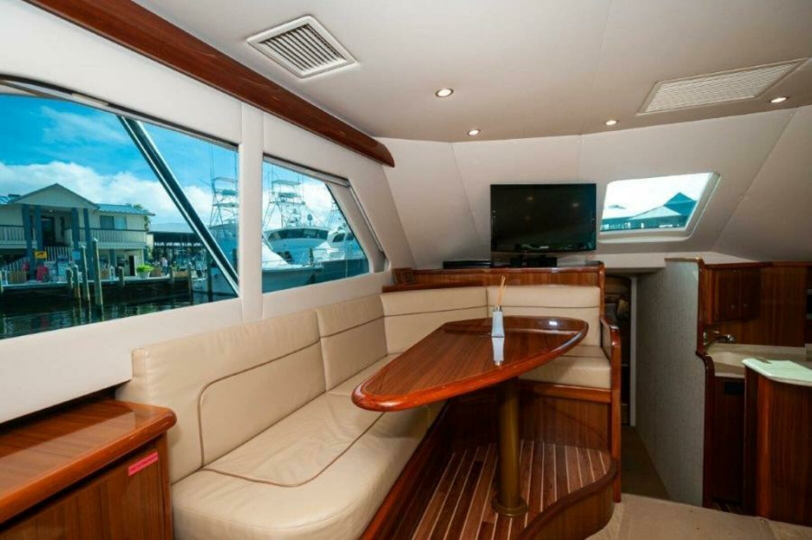 Viking-42 Convertible 2012-Gamester Orange Beach-Alabama-United States-2012 Viking 42 Convertible Dinette-6869747 | Thumbnail