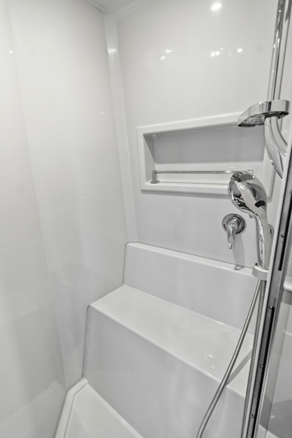 Cruisers Yachts-42 Cantius 2019-Truly Ineffable Longboat Key-Florida-United States-2019 Cruisers Yachts 42 Cantius Truly Ineffable-6277732