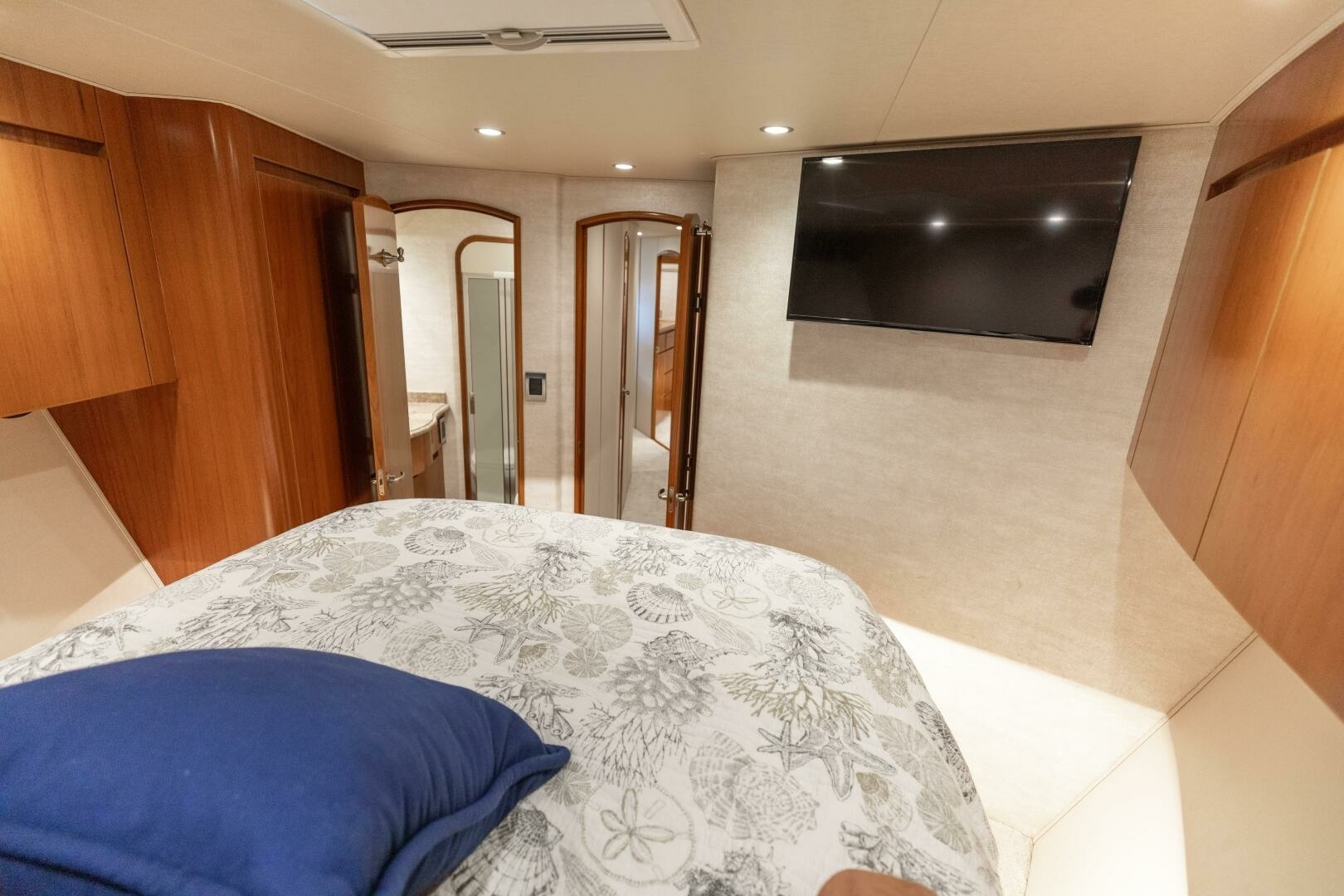 Viking-70 Convertible 2015-Smooth Ride Panama City Beach-Florida-United States-2015 Viking 70 Convertible  VIP Stateroom 2-6118958 | Thumbnail