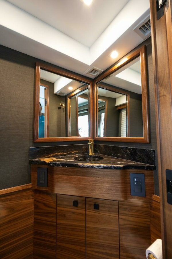 Viking-82 Convertible 2025-Boujie QUEPOS-Costa Rica-2025 82 Viking Convertible Boujie Day Head-6811571