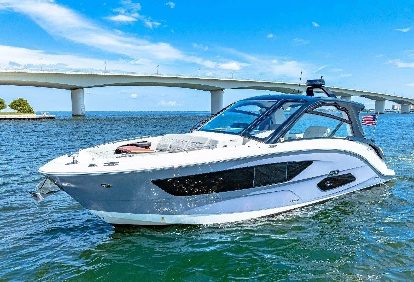 Sea Ray-370 Sundancer 2022-Golden Ticket Sarasota-Florida-United States-2022 Sea Ray 370 OB -6287917 | Thumbnail
