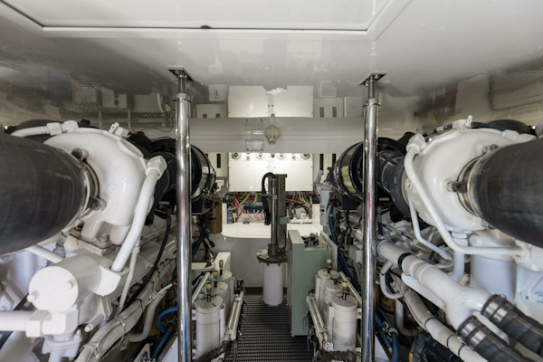 Hatteras-60 Convertible 2008-Blacksmith Orange Beach-Alabama-United States-2008 60 Hatteras Blacksmith Engine Room-6273420