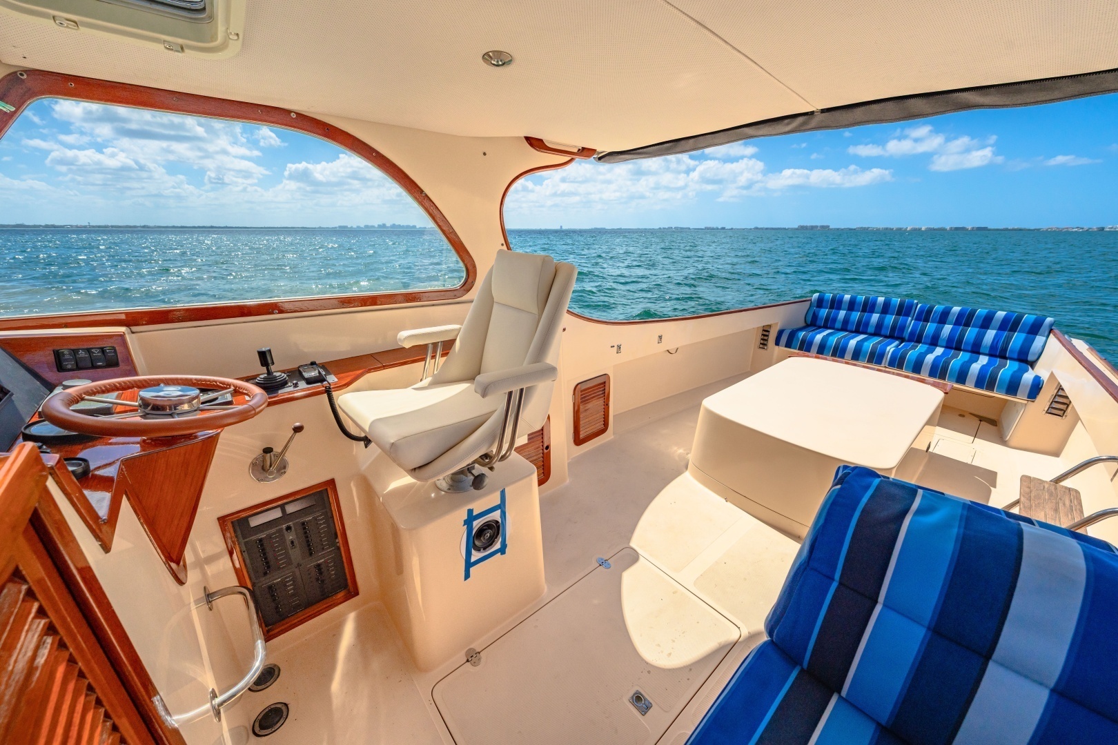 Hinckley-Picnic Boat 36 1998-Saddle Up Sarasota-Florida-United States-1998 36 Hinckley Picnic Boat -6310479 | Thumbnail