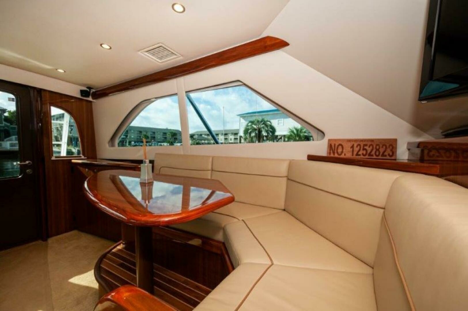 Viking-42 Convertible 2012-Gamester Orange Beach-Alabama-United States-2012 Viking 42 Convertible Dinette 3-6869749 | Thumbnail