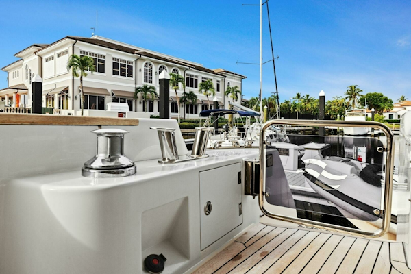 Sirena-64-MY 2021-Destin-E Fort Myers-Florida-United States-2021 Sirena 64 DESTIN-E Aft Deck-6800145