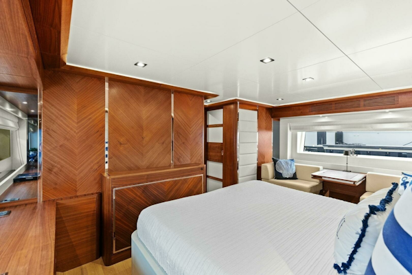 Sirena-64-MY 2021-Destin-E Fort Myers-Florida-United States-2021 Sirena 64 DESTIN-E Master Stateroom-6800110