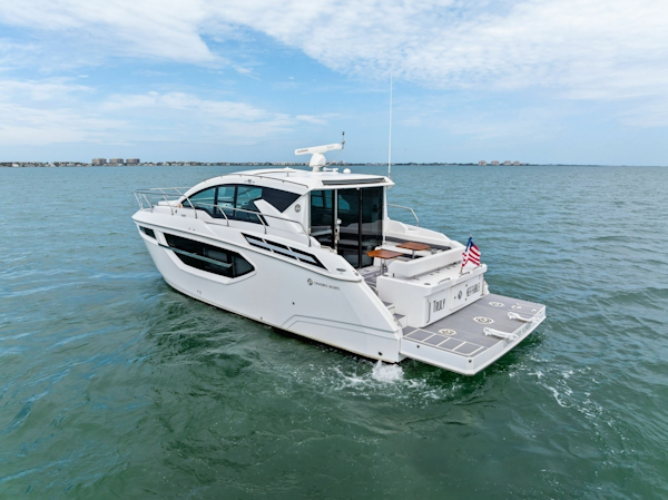 Cruisers Yachts-42 Cantius 2019-Truly Ineffable Longboat Key-Florida-United States-2019 Cruisers Yachts 42 Cantius Truly Ineffable-6277758