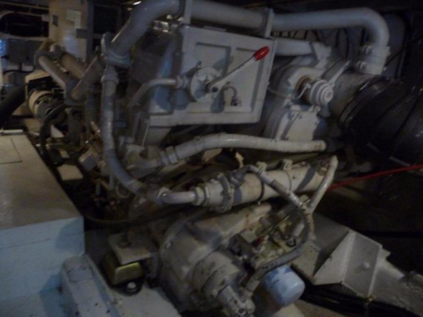 Navigator-5000 Classic 1998-Anne B Stuart-Florida-United States-Engine Room-371860