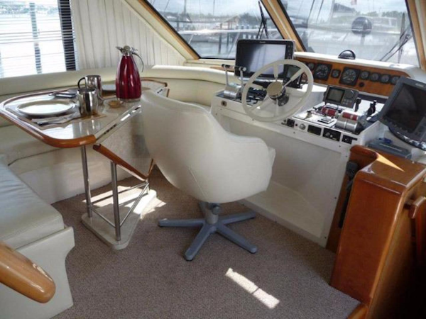 Navigator-5000 Classic 1998-Anne B Stuart-Florida-United States-Pilothouse Helm-371852