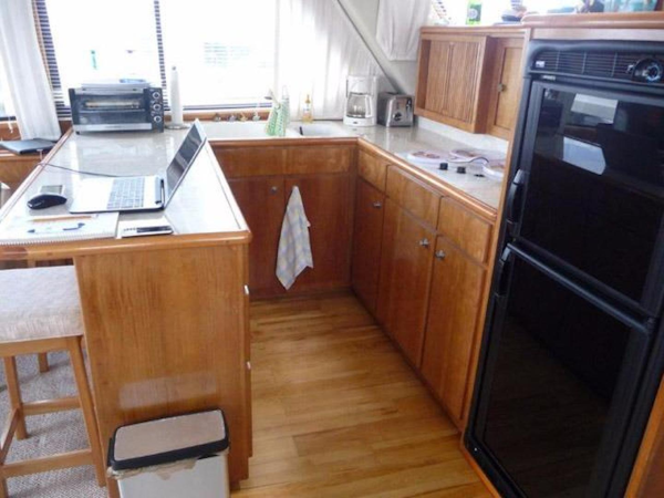 Navigator-5000 Classic 1998-Anne B Stuart-Florida-United States-Galley-371835