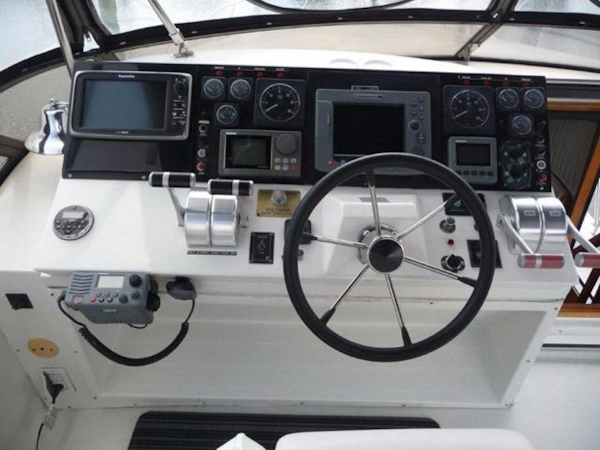 Navigator-5000 Classic 1998-Anne B Stuart-Florida-United States-Bridge Helm-371853