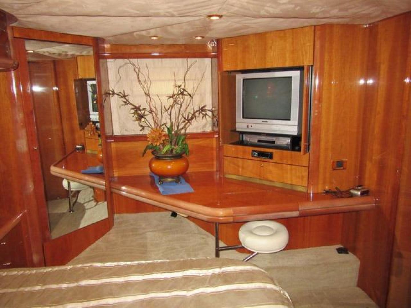 Sunseeker-Manhattan 64 2003-Dealership Fort Lauderdale-Florida-United States-Master Vanity & TV to Port-375989 | Thumbnail