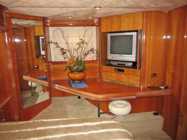 Sunseeker-Manhattan 64 2003-Dealership Fort Lauderdale-Florida-United States-Master Vanity & TV to Port-375989