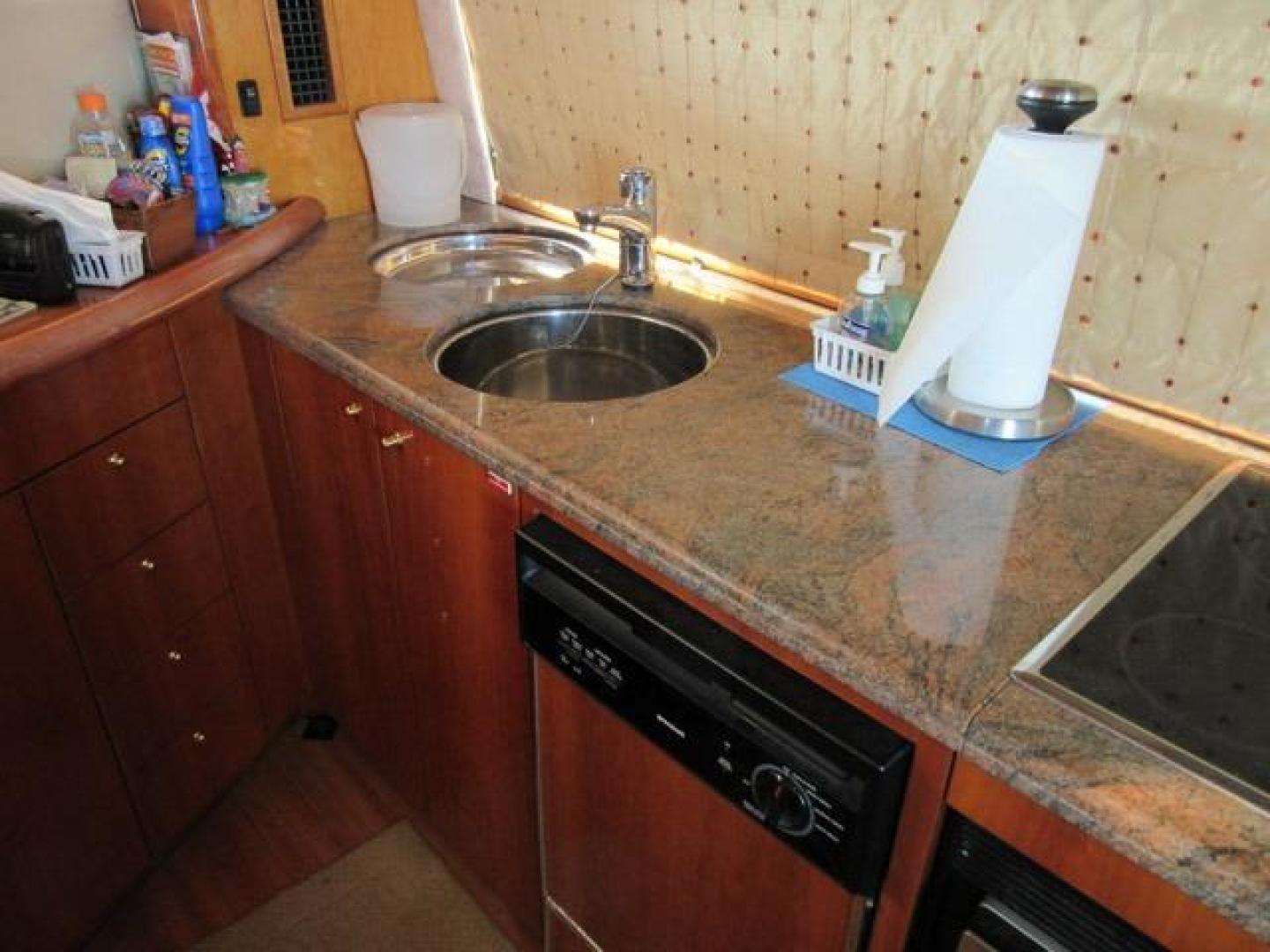 Sunseeker-Manhattan 64 2003-Dealership Fort Lauderdale-Florida-United States-Galley Sink Area-375982 | Thumbnail