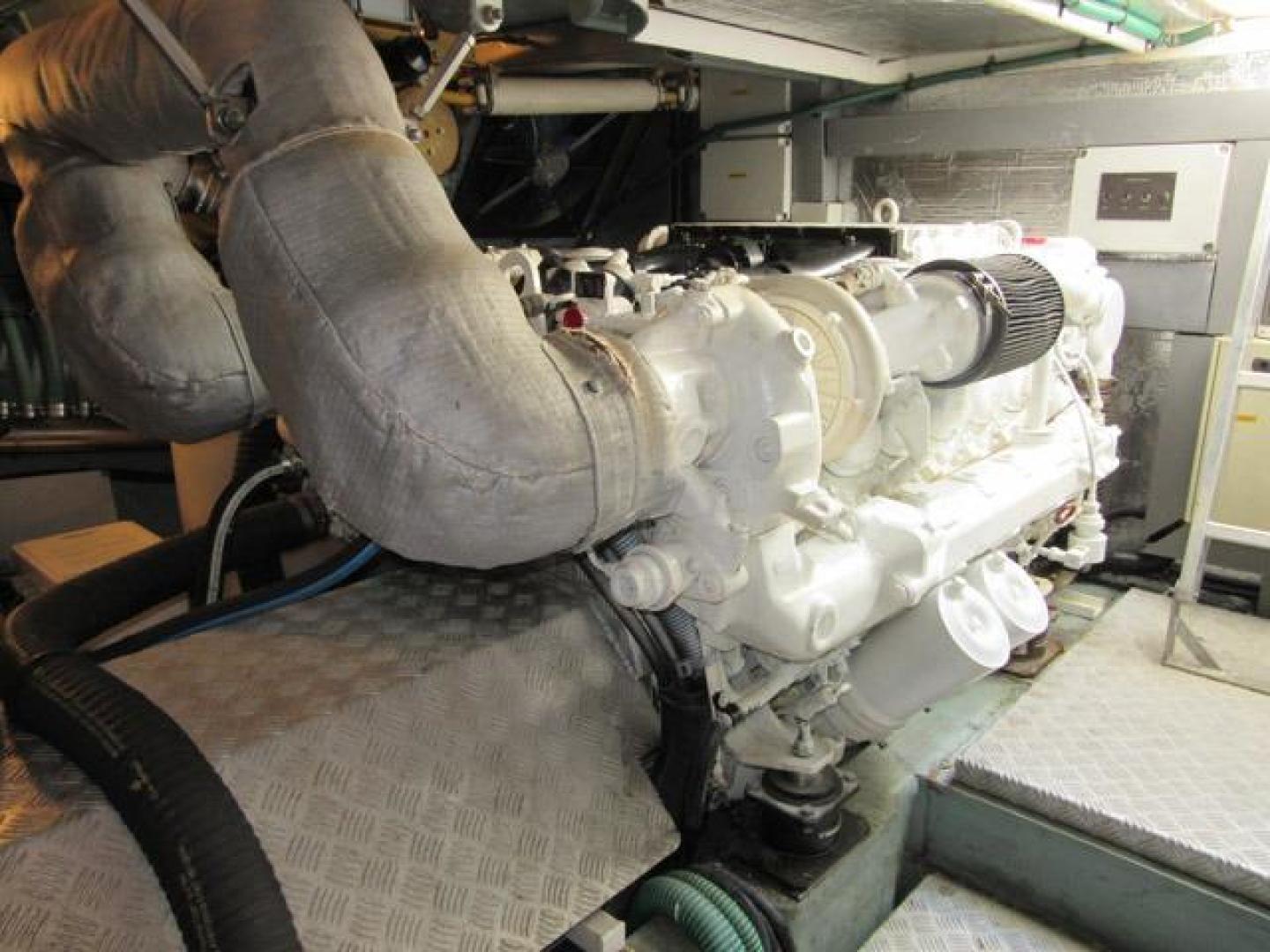 Sunseeker-Manhattan 64 2003-Dealership Fort Lauderdale-Florida-United States-Starboard Engine-376026 | Thumbnail