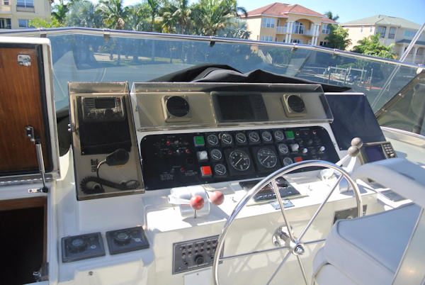 Hatteras-67 Cockpit Motor Yacht 1988-Lady Encore Saint Petersburg-Florida-United States-Upper Helm-926183