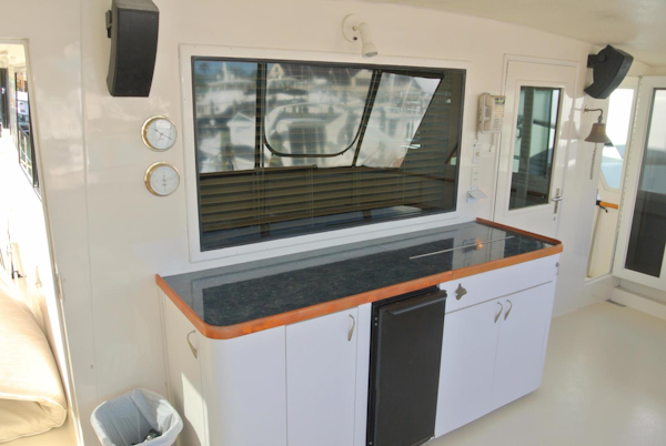 Hatteras-67 Cockpit Motor Yacht 1988-Lady Encore Saint Petersburg-Florida-United States-Wet Bar-926186