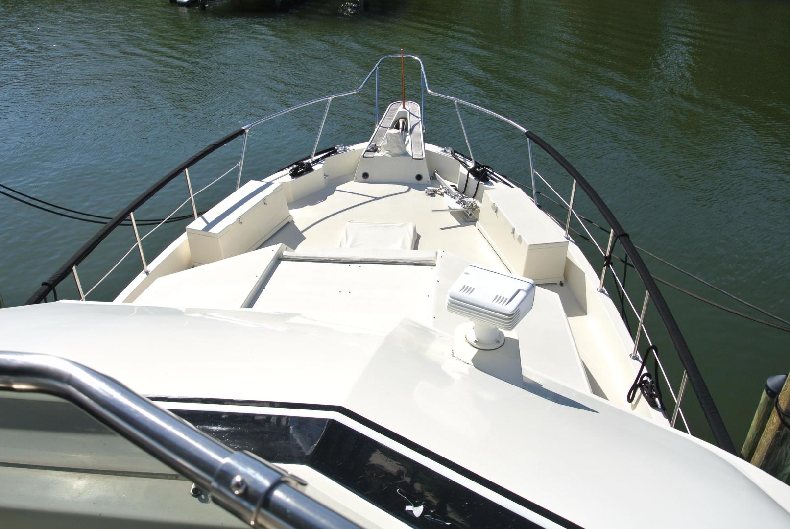 Hatteras-67 Cockpit Motor Yacht 1988-Lady Encore Saint Petersburg-Florida-United States-Bow-926179 | Thumbnail