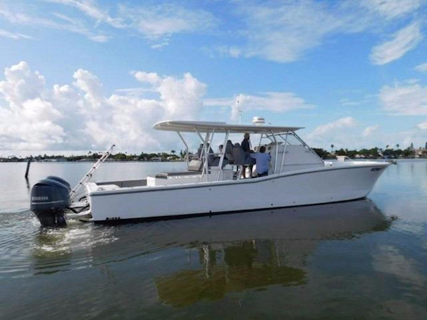 Millennia-Catamaran Center Console S/F 2009 -Madeira Beach-Florida-United States-Starboard Side-925398