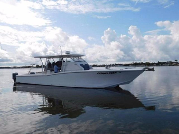 Millennia-Catamaran Center Console S/F 2009 -Madeira Beach-Florida-United States-Starboard Side-925397