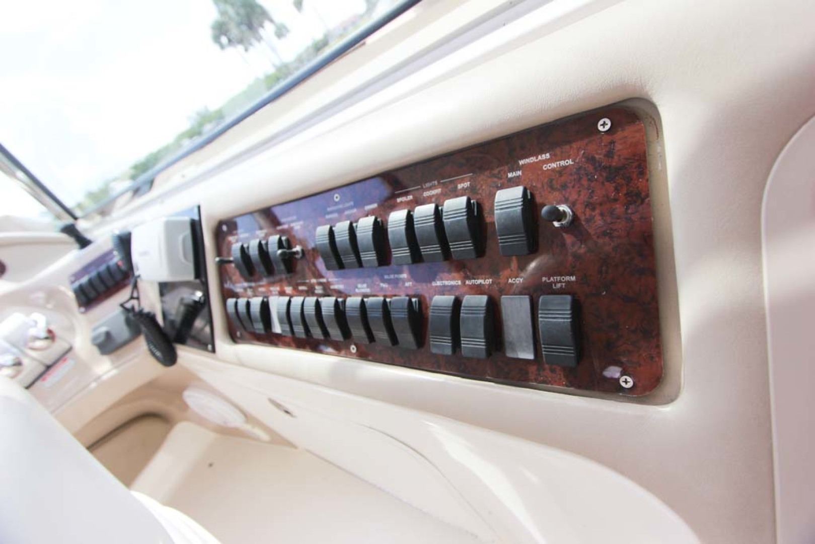 Sea Ray-Sundancer 2001-Lasting Impression Ft. Lauderdale-Florida-United States-Switches-1065007 | Thumbnail