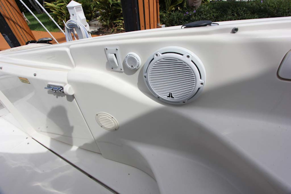 Sea Ray-Sundancer 2001-Lasting Impression Ft. Lauderdale-Florida-United States-Speaker-1065011