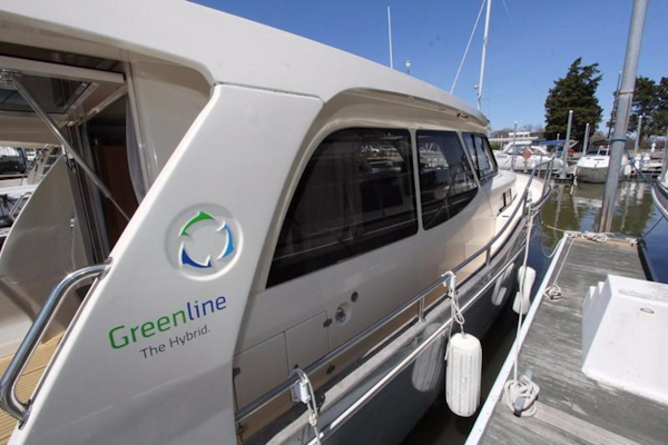 Greenline-33 300 2014-Inspiration Annapolis-Maryland-United States-Stbd Side Detail-923119