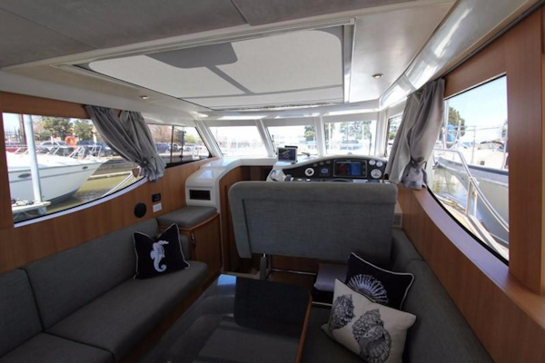 Greenline-33 300 2014-Inspiration Annapolis-Maryland-United States-Salon Stbd-923125