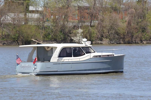 Greenline-33 300 2014-Inspiration Annapolis-Maryland-United States-STbd Aft Qtr-923150