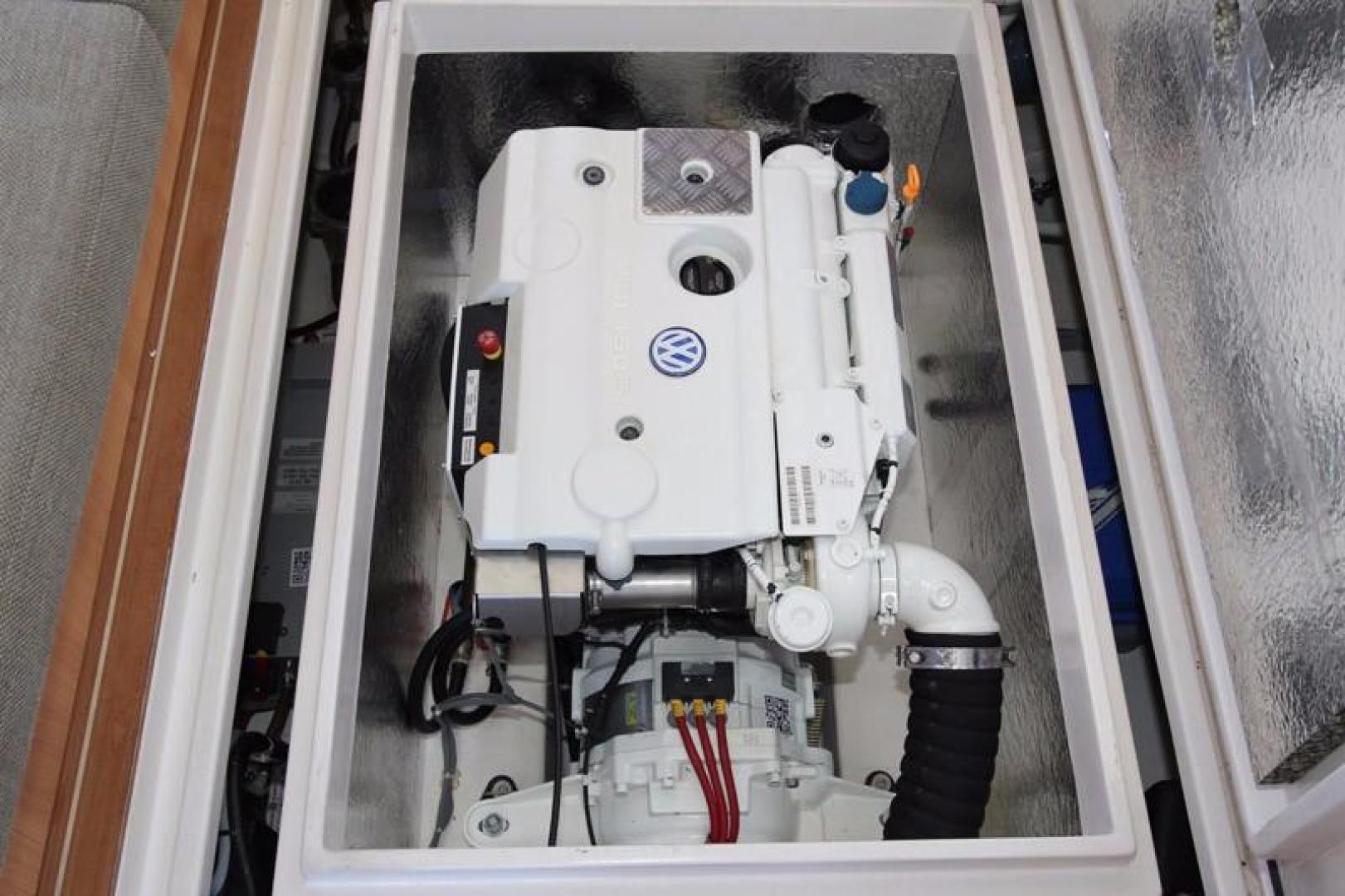 Greenline-33 300 2014-Inspiration Annapolis-Maryland-United States-Engine-923155 | Thumbnail