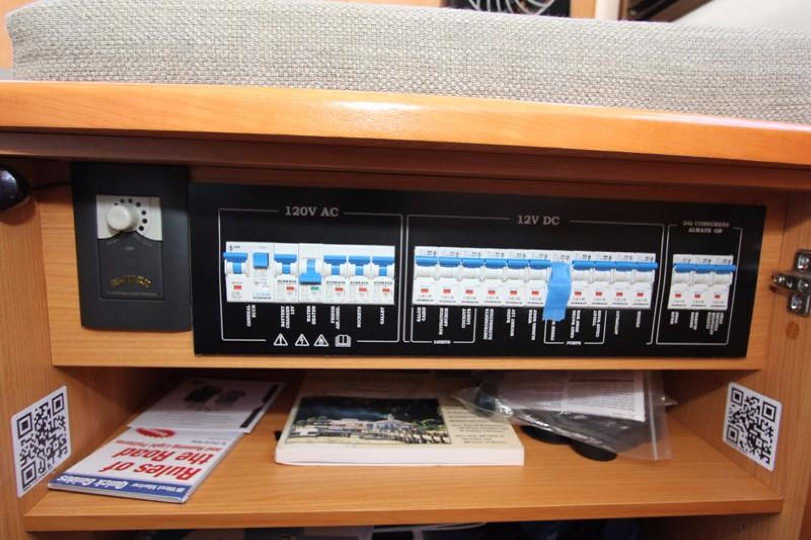 Greenline-33 300 2014-Inspiration Annapolis-Maryland-United States-Ac/DC Panel-923147 | Thumbnail