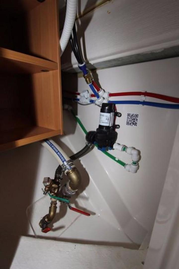 Greenline-33 300 2014-Inspiration Annapolis-Maryland-United States-Head Plumbing-923140