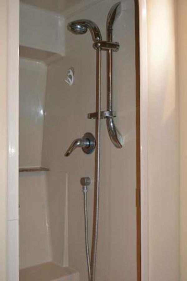 Cruisers Yachts-460 Express 2008-Bikini Blues Miami-Florida-United States-Master Shower-924365