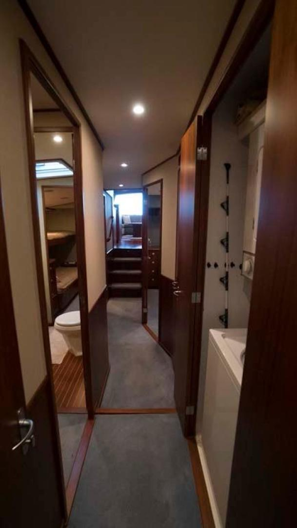 Jim Smith-Custom Convertible Sportfish 2006-Silky Palm Beach-Florida-United States-Hallway-924624