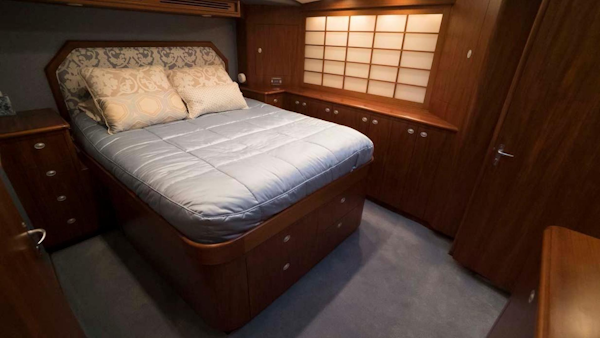 Jim Smith-Custom Convertible Sportfish 2006-Silky Palm Beach-Florida-United States-Master Stateroom-924625