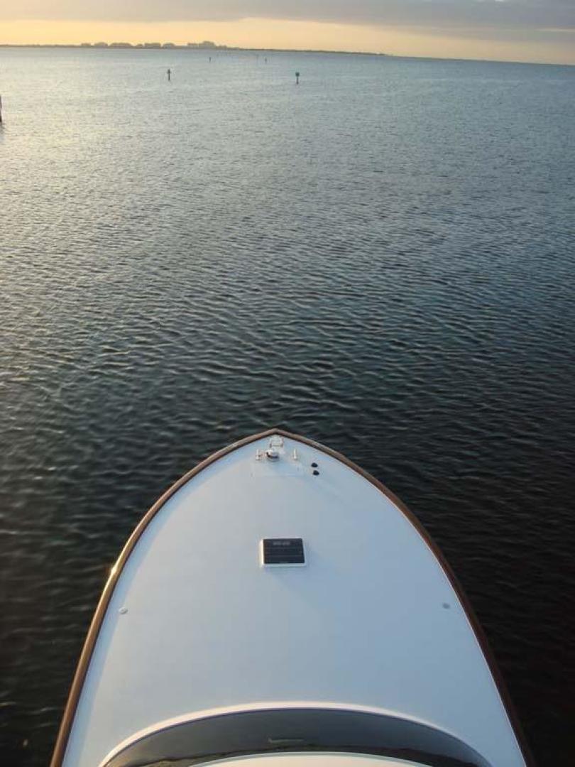 F&S-Convertible 2013-Triple F Coral Gables-Florida-United States-Foredeck-1016952 | Thumbnail