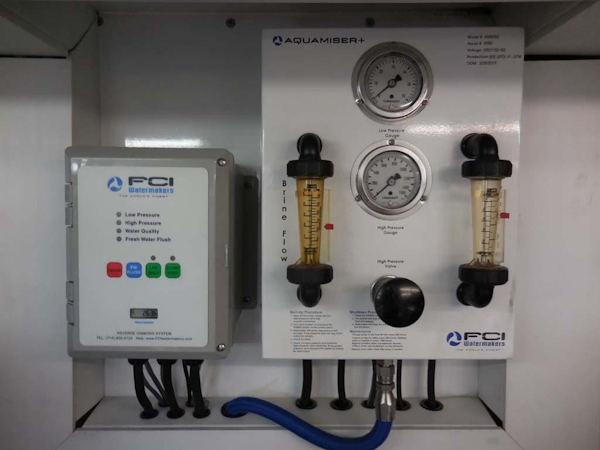 F&S-Convertible 2013-Triple F Coral Gables-Florida-United States-ER  Watermaker-1016970