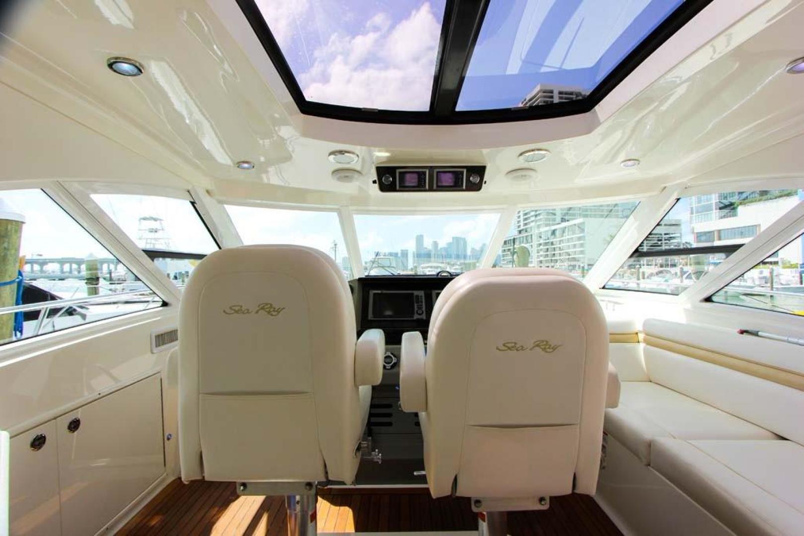 Sea Ray-540 Sundancer 2011-XS Miami-Florida-United States-Helm Area-918509 | Thumbnail