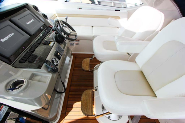 Sea Ray-540 Sundancer 2011-XS Miami-Florida-United States-Helm Seats-918512
