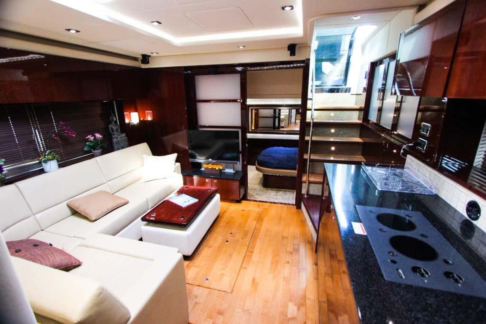 Sea Ray-540 Sundancer 2011-XS Miami-Florida-United States-Salon Looking Aft-918514 | Thumbnail