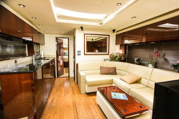 Sea Ray-540 Sundancer 2011-XS Miami-Florida-United States-Salon Looking Forward-918515