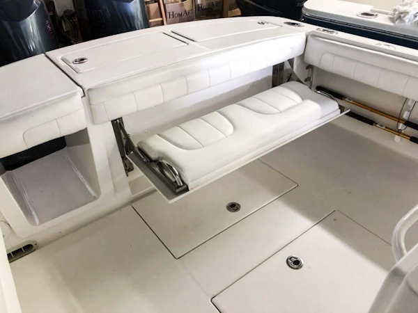 Regulator-34 2017-Top Dog Cape Cod-Massachusetts-United States-Fold Away Aft Seat-374411