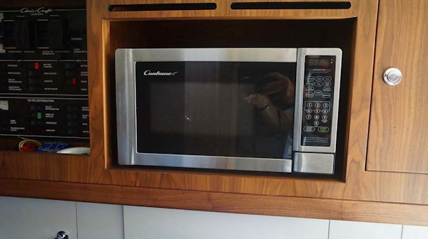 Chris-Craft-Corsair 36 2013-La Dolce Vita Fort Lauderdale-Florida-United States-Microwave-1074574